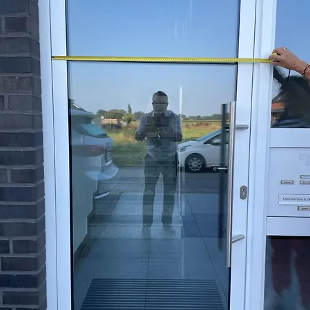 Ruhig Gelegene Eg-neubauwohnung & Garten, Ueberdachte Terrasse, Insektenschutz, Fussbodenheizung, Ebk Fuer Max 7 Personen Appartement *