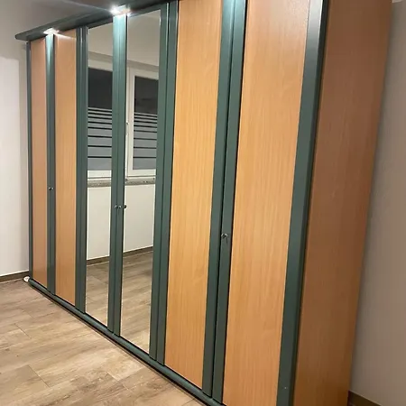 Eg-neubauwohnung Mit Gartenterrasse Fuer Max 7 Personen * Sudlohn