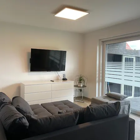 Ruhig Gelegene Eg-neubauwohnung & Garten, Ueberdachte Terrasse, Insektenschutz, Fussbodenheizung, Ebk Fuer Max 7 Personen Südlohn