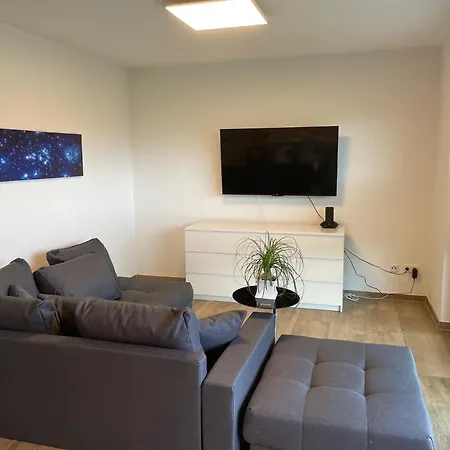 Ruhig Gelegene Eg-neubauwohnung & Garten, Ueberdachte Terrasse, Insektenschutz, Fussbodenheizung, Ebk Fuer Max 7 Personen Appartement Südlohn