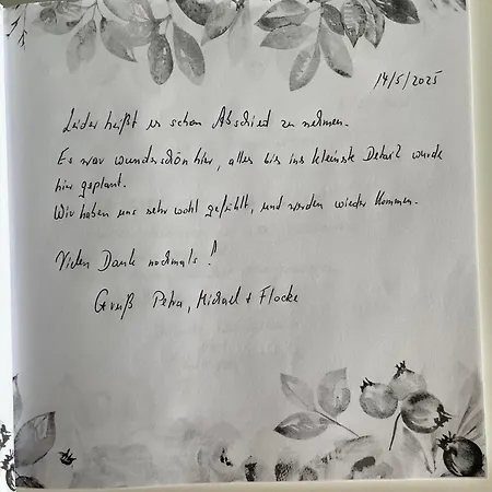 Ruhig Gelegene Eg-neubauwohnung & Garten, Ueberdachte Terrasse, Insektenschutz, Fussbodenheizung, Ebk Fuer Max 7 Personen Südlohn