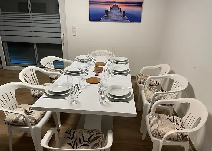 아파트 Ruhig Gelegene Eg-neubauwohnung & Garten, Ueberdachte Terrasse, Insektenschutz, Fussbodenheizung, Ebk Fuer Max 7 Personen Südlohn