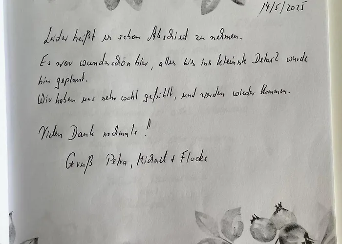 Ruhig Gelegene Eg-neubauwohnung & Garten, Ueberdachte Terrasse, Insektenschutz, Fussbodenheizung, Ebk Fuer Max 7 Personen Südlohn